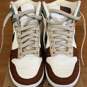 Nike Dunk High Top LX
